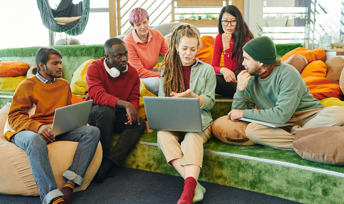 [COMU2040] Language Awareness & Cross-Cultural Competence for the Global Workplace (St Lucia). Semester 2, 2024 COMU2040