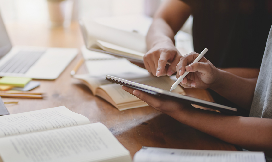 [ECON7950] Research Methods in Economics (St Lucia & external). Semester 1, 2024 ECON7950