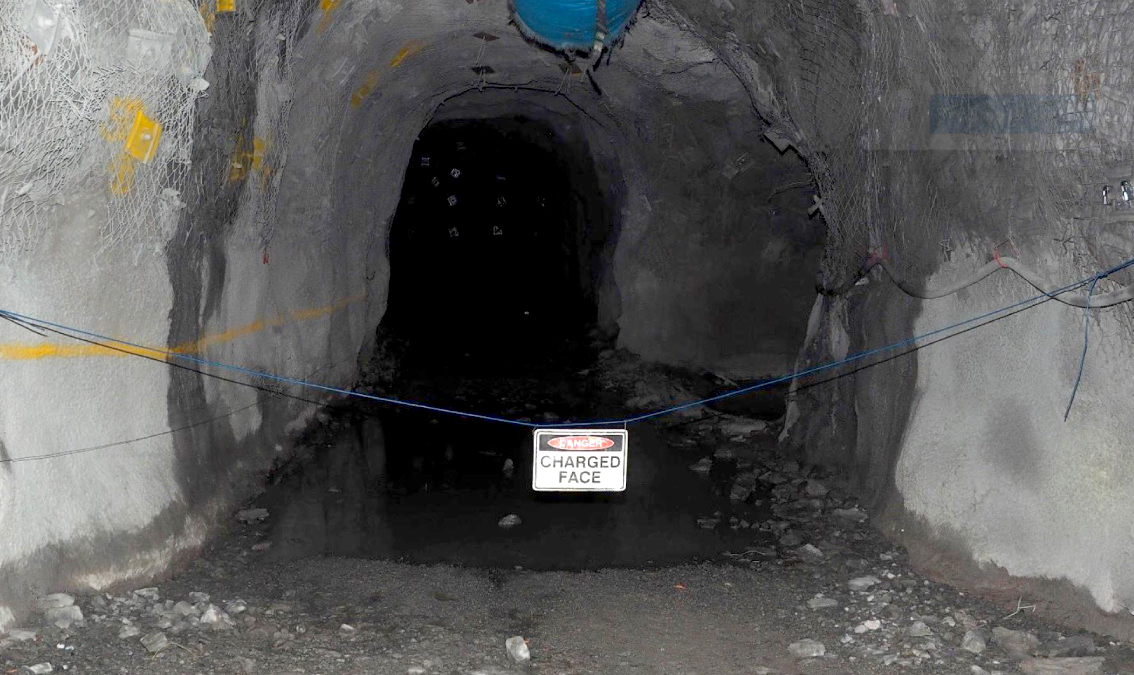 Optimal Drill and Blast for Underground Mining 1033X